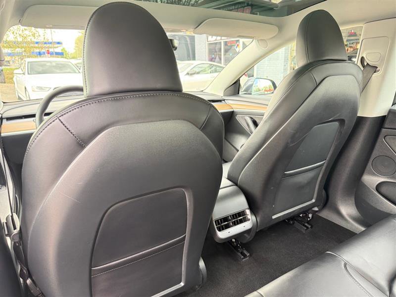 Used 2023 Tesla Model 3 Standard Range RWD image 37