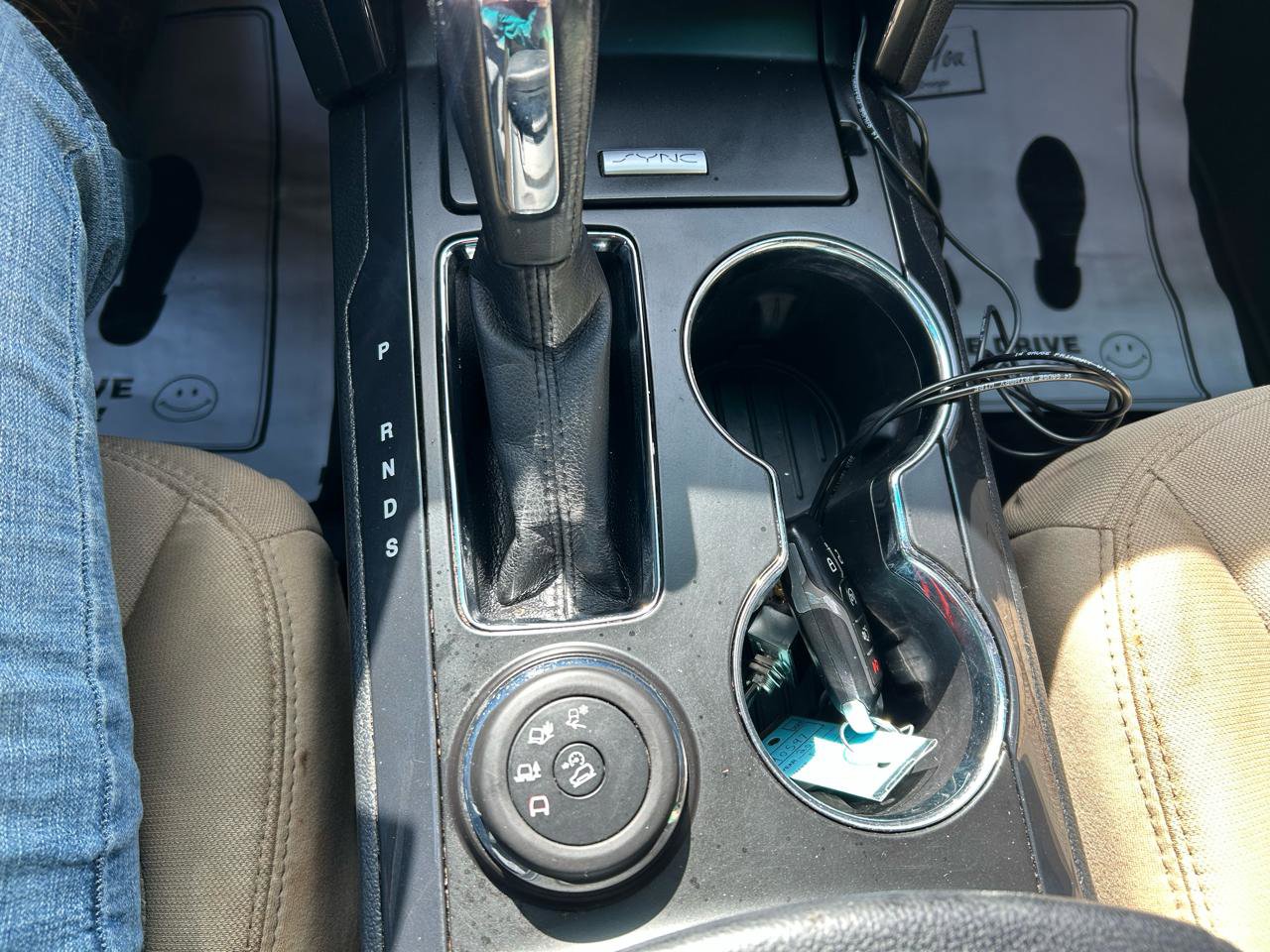 Used 2016 Ford Explorer XLT image 27