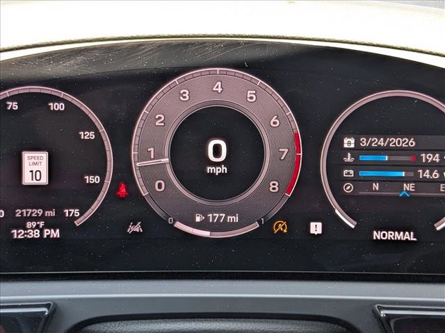 Used 2024 Porsche Cayenne image 11
