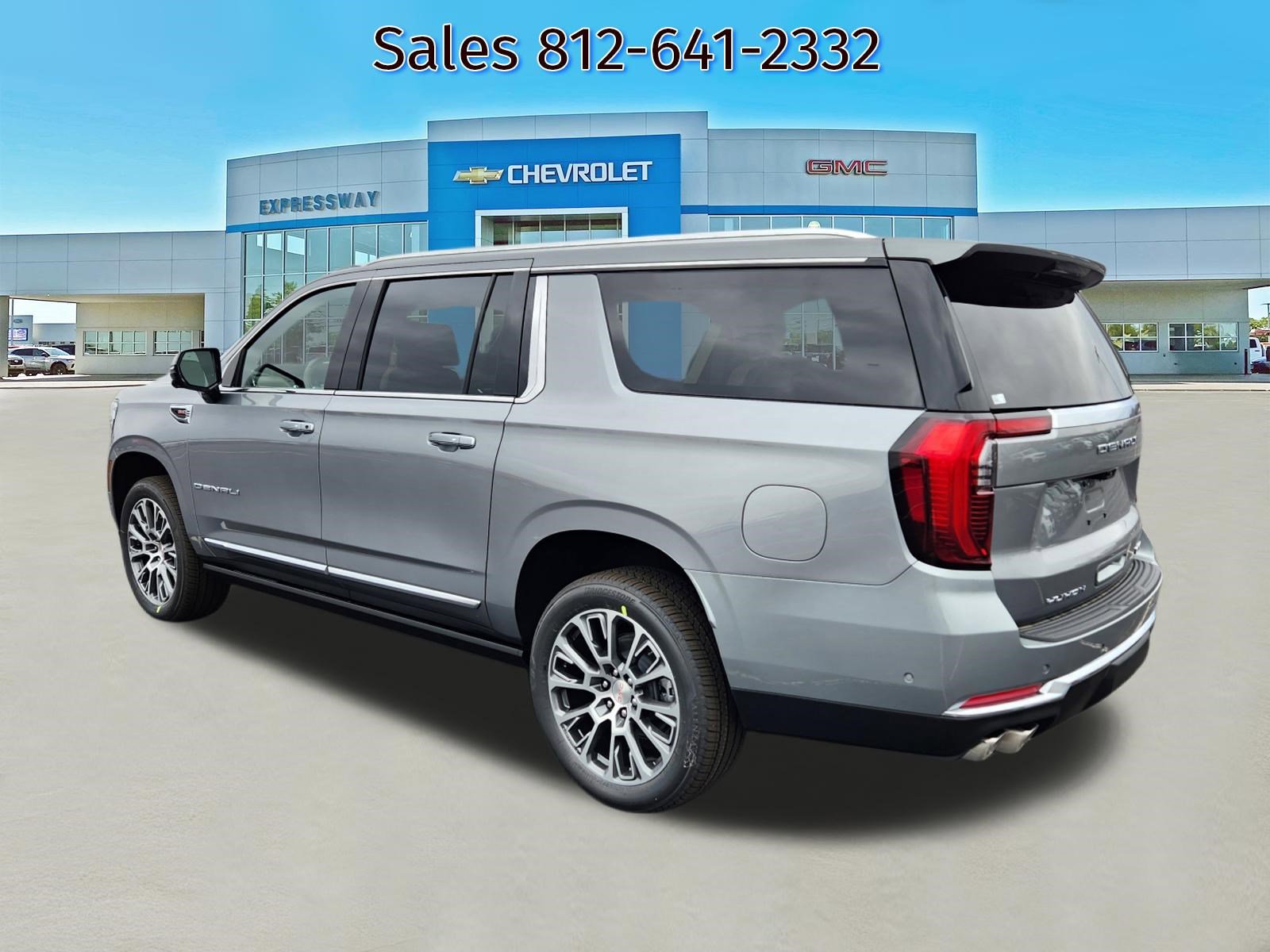 New 2026 GMC Yukon XL Denali w/ Denali Reserve Package image 3