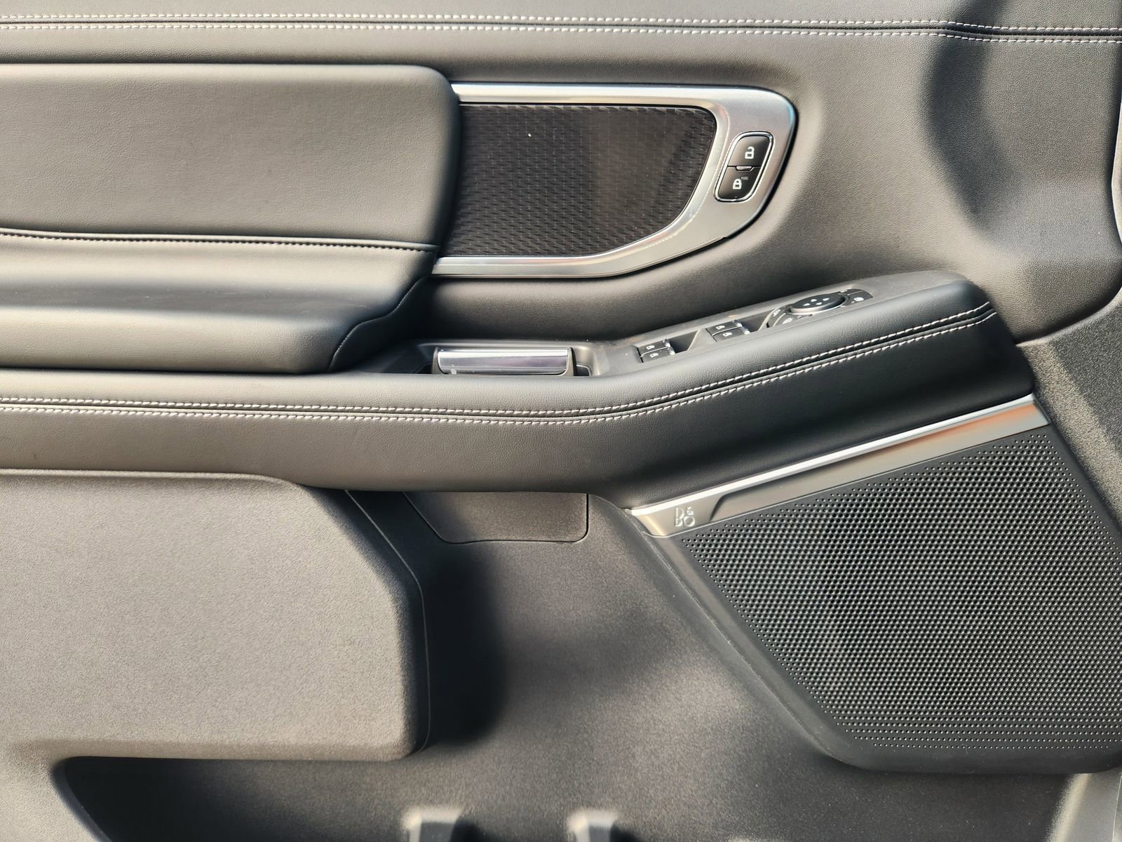 New 2026 Ford Expedition Max Platinum w/ Stealth Appearance Package image 20