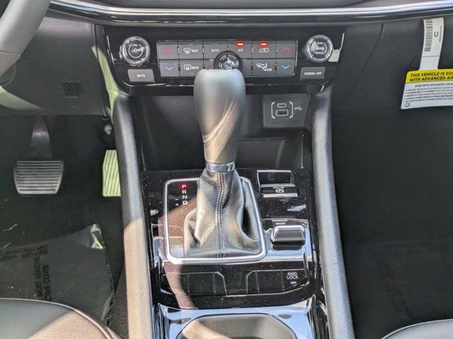 New 2026 Jeep Compass Latitude w/ Sun and Sound Group image 17