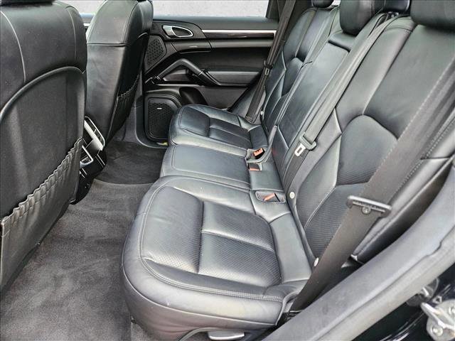 Used 2017 Porsche Cayenne S Platinum image 19
