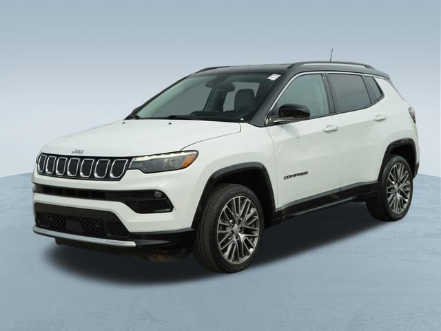 Used 2022 Jeep Compass Limited w/ Elite Group image 3