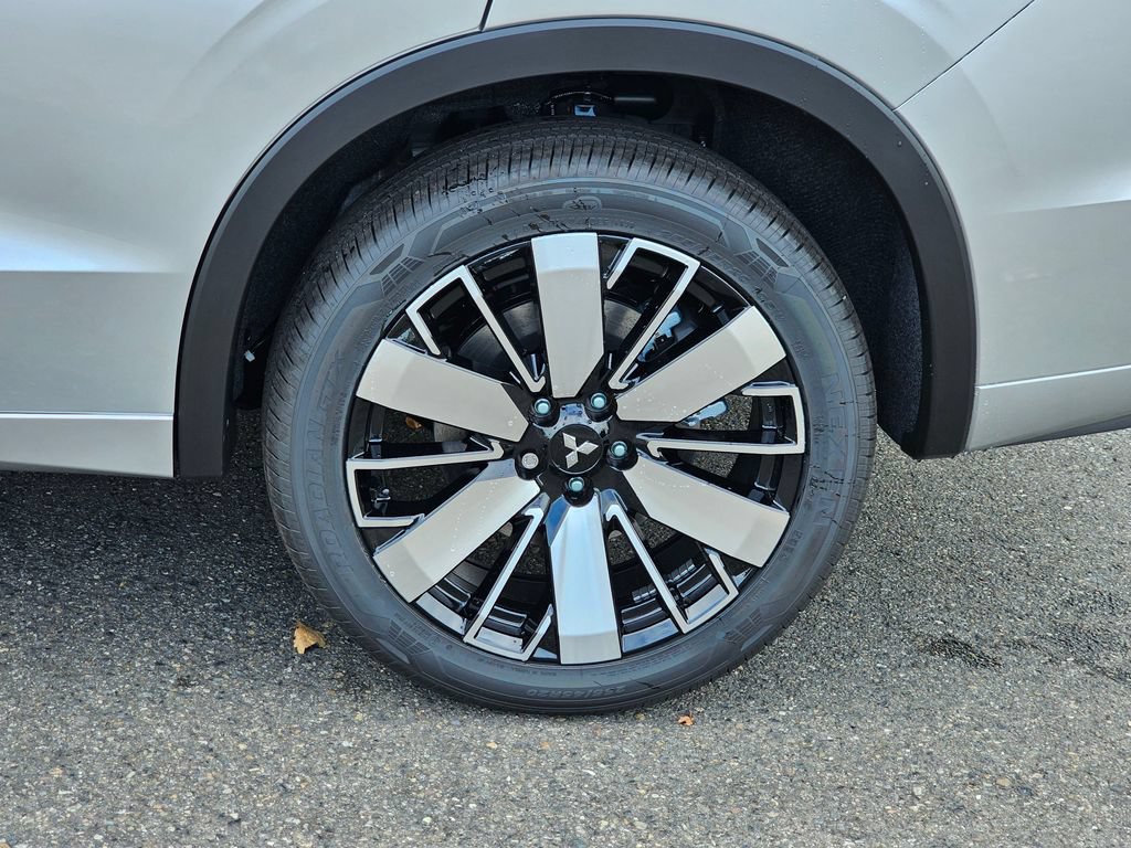 New 2026 Mitsubishi Outlander SEL AWD/4WD image 9