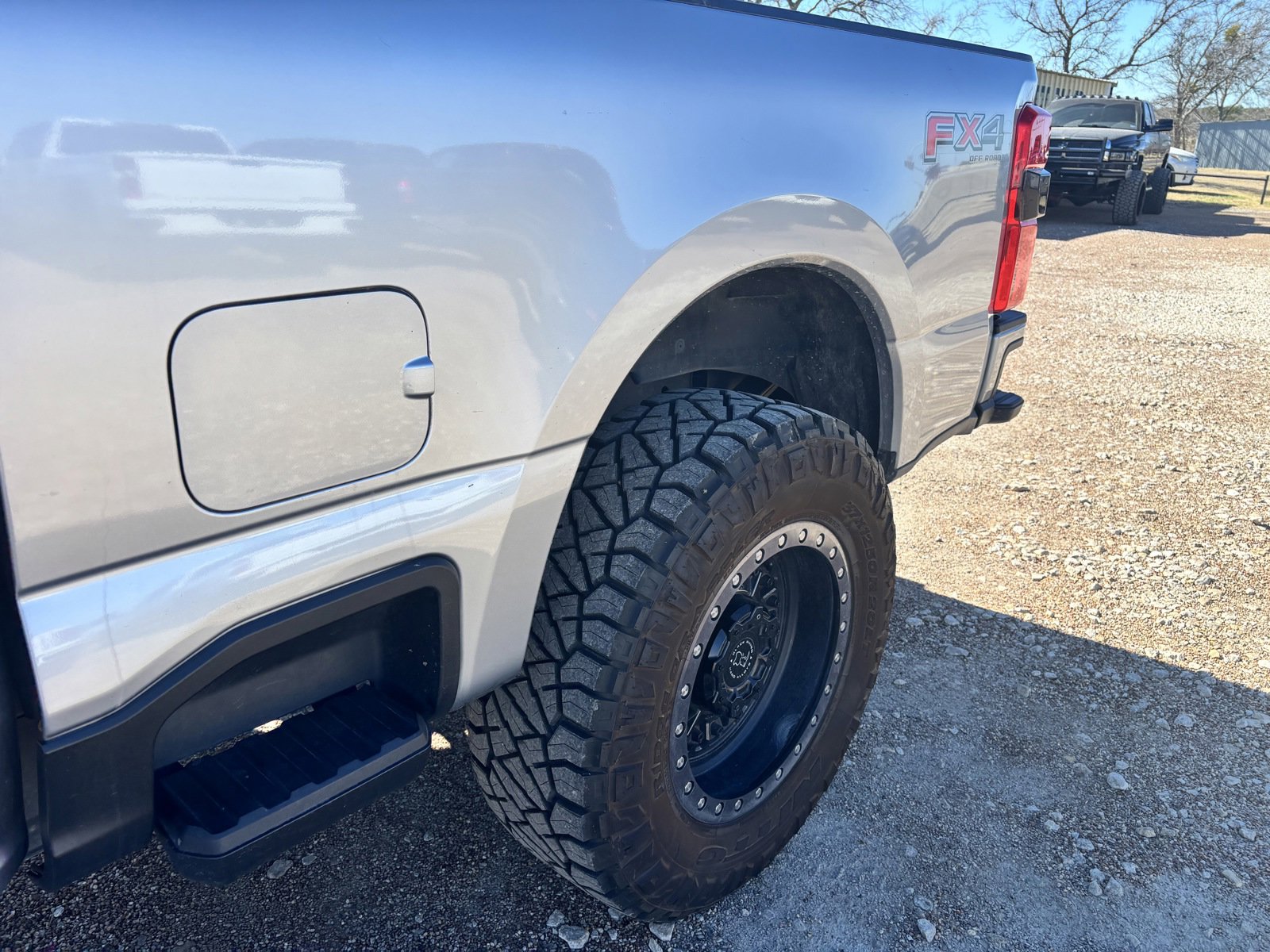 Used 2024 Ford F250 Platinum image 11