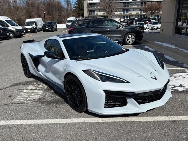 Used 2024 Chevrolet Corvette Z06 image 2