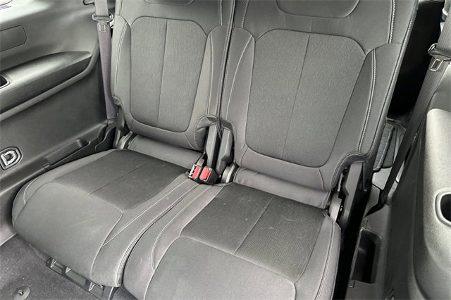 Certified 2023 Jeep Grand Cherokee L Laredo w/ Trailer Tow Group (B) image 16