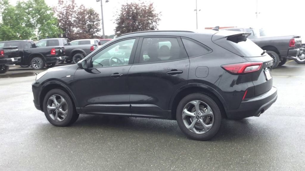 Used 2024 Ford Escape ST-Line image 6