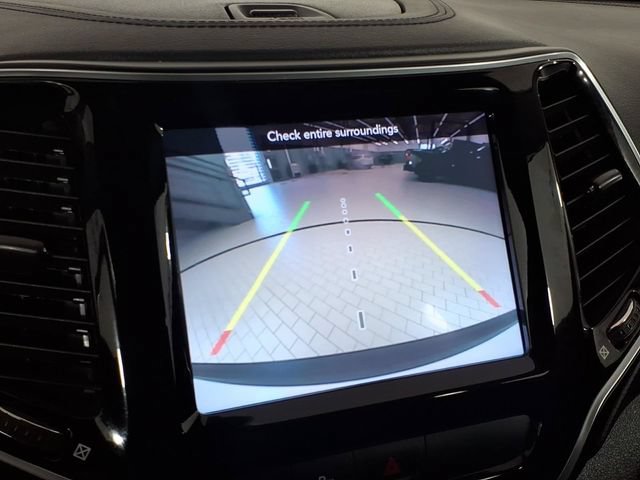 Used 2019 Jeep Cherokee Limited AWD/4WD image 26