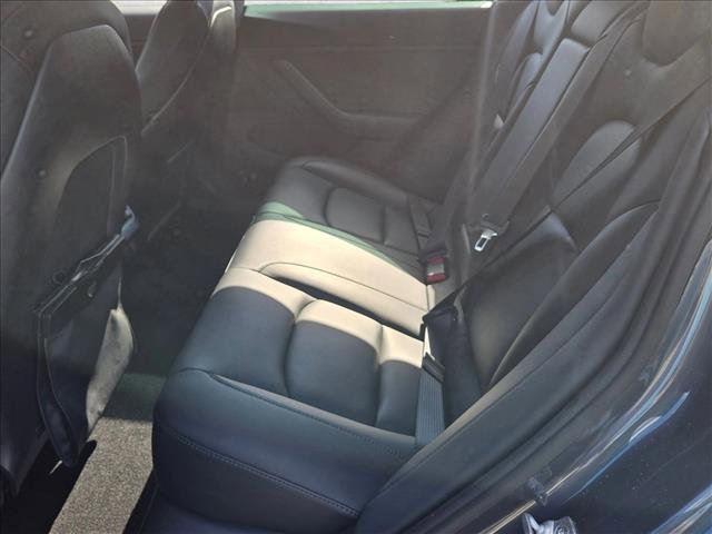 Used 2021 Tesla Model 3 Performance image 15