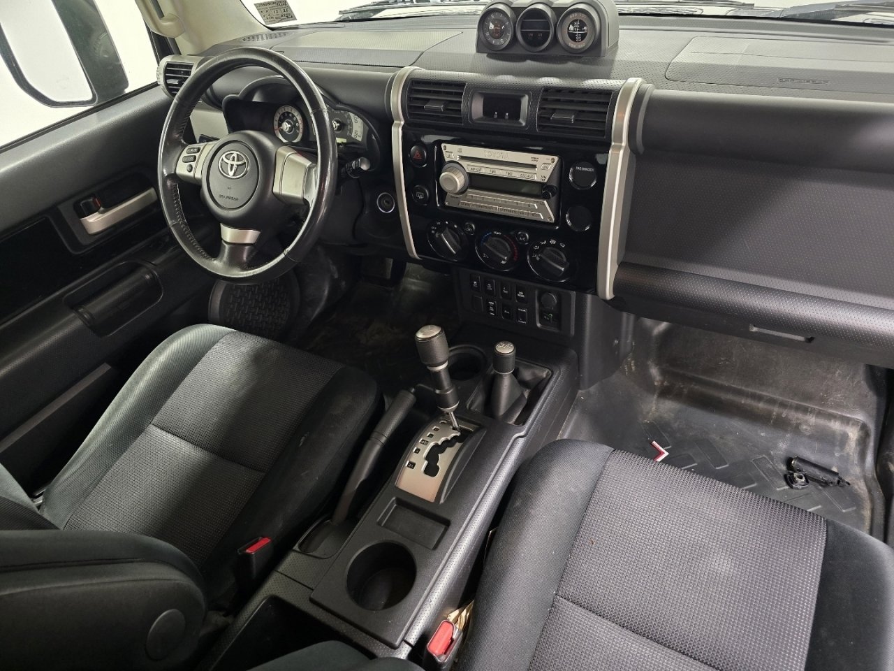 Used 2010 Toyota FJ Cruiser Base image 21