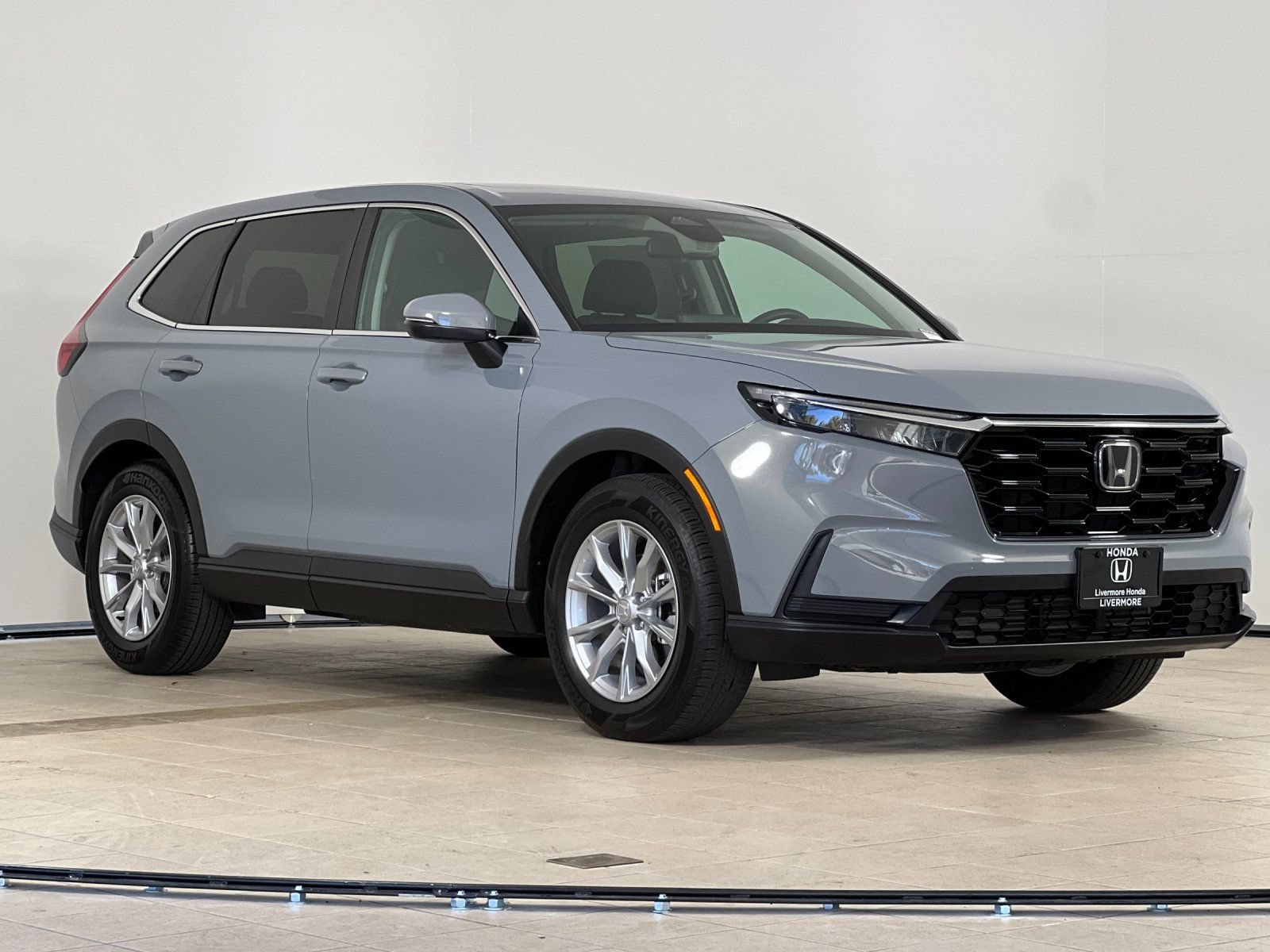 Used 2025 Honda CR-V EX image 8
