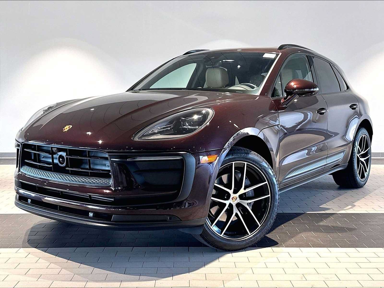 Used 2024 Porsche Macan AWD/4WD image 1