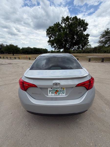 Used 2018 Toyota Corolla SE FWD image 5