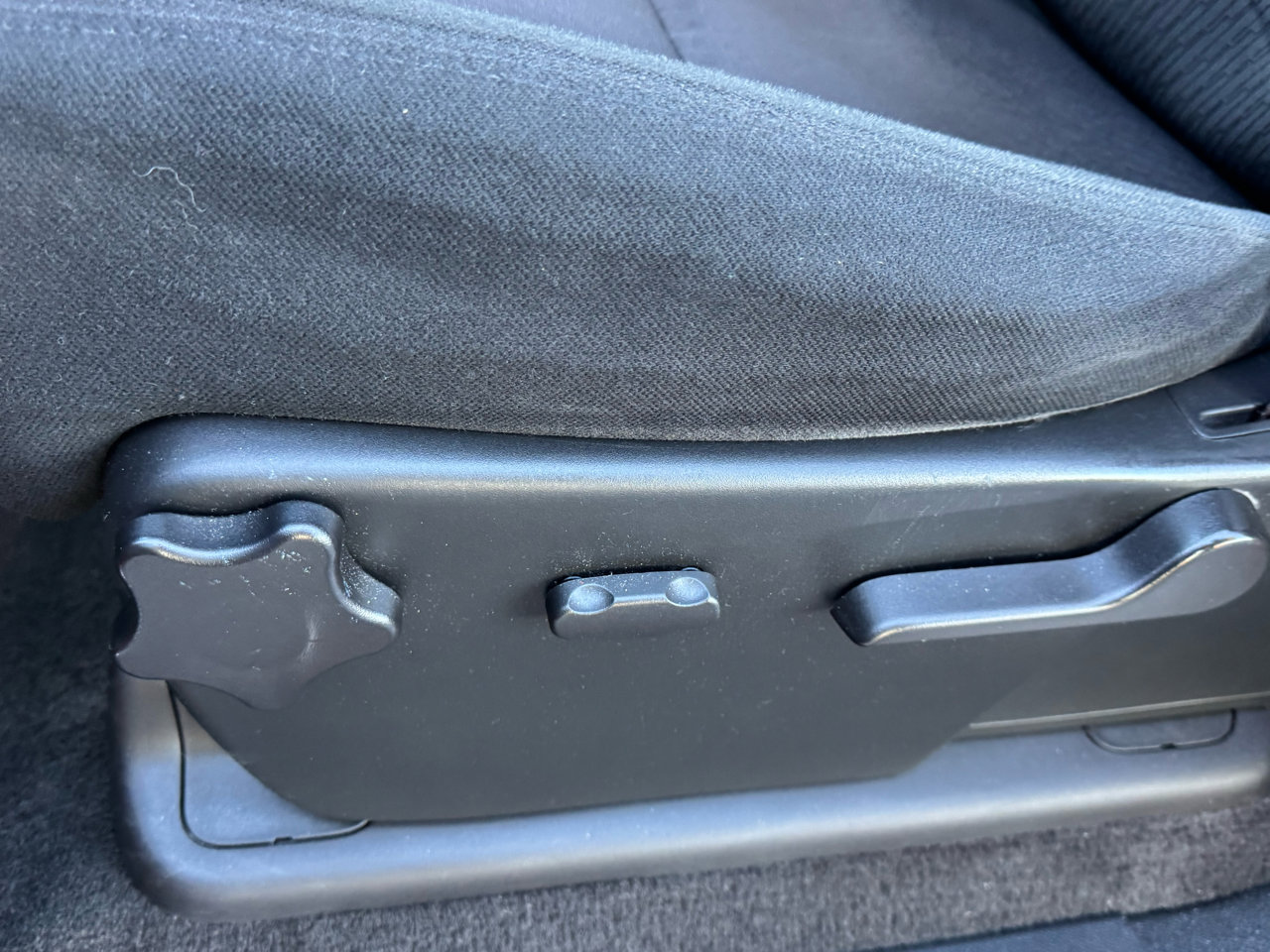 Used 2011 Chevrolet Silverado 1500 LT image 13