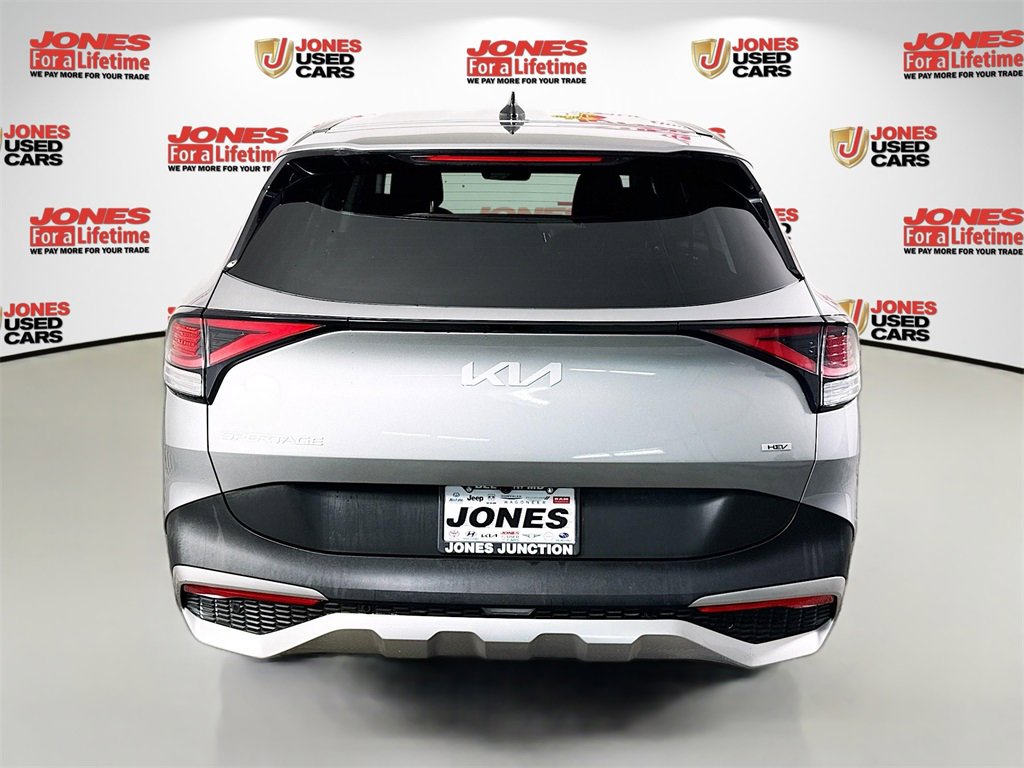 Used 2023 Kia Sportage LX image 14