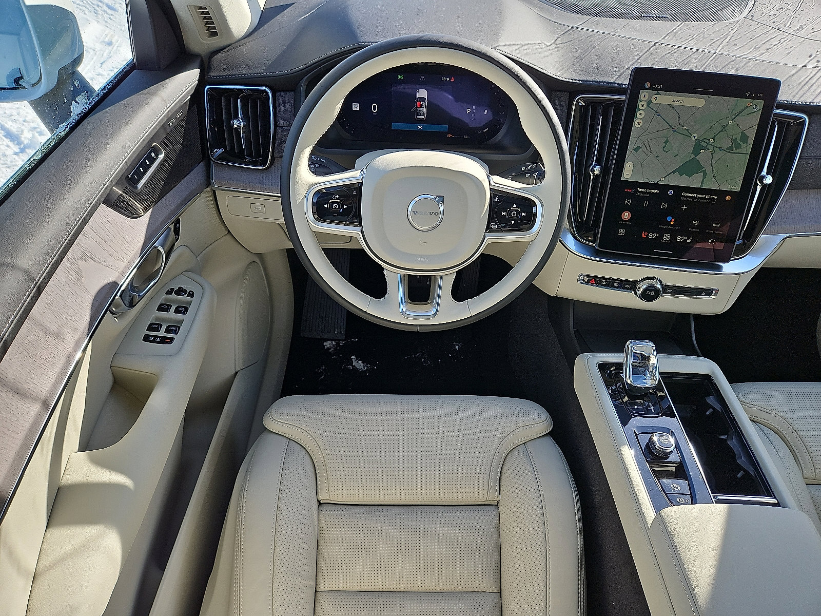 New 2026 Volvo XC90 B6 Ultra w/ Protection Package AWD/4WD image 9