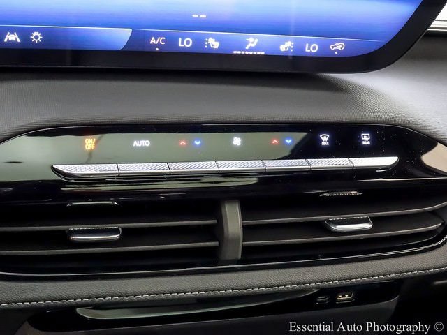 New 2026 Buick Enclave Sport Touring w/ Power Package image 18