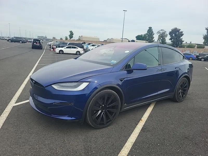 Used 2022 Tesla Model X Plaid image 1