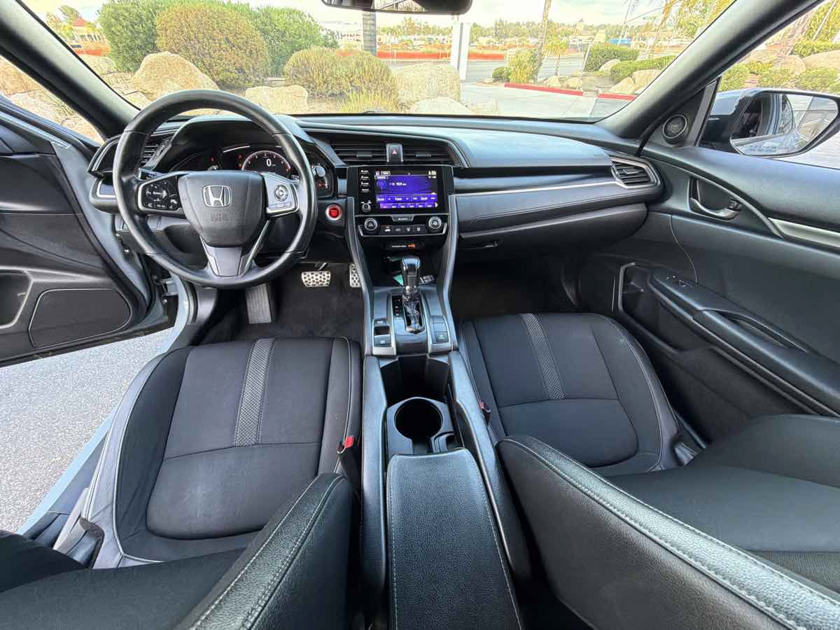 Used 2021 Honda Civic Sport image 6
