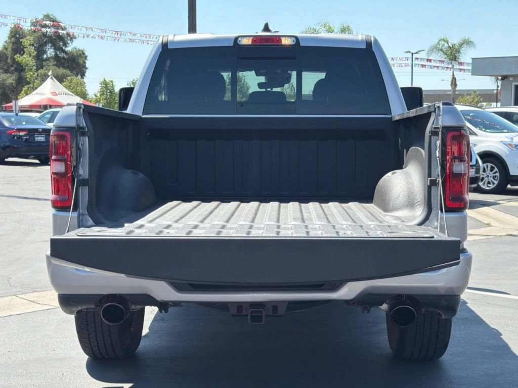 Used 2025 RAM 1500 Tradesman w/ Night Edition AWD/4WD image 15