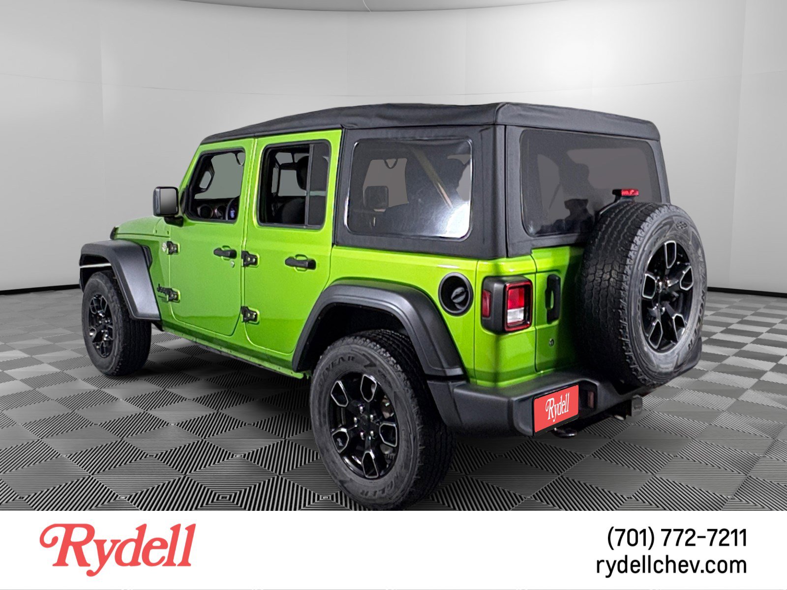 Used 2018 Jeep Wrangler Unlimited Sport AWD/4WD image 3