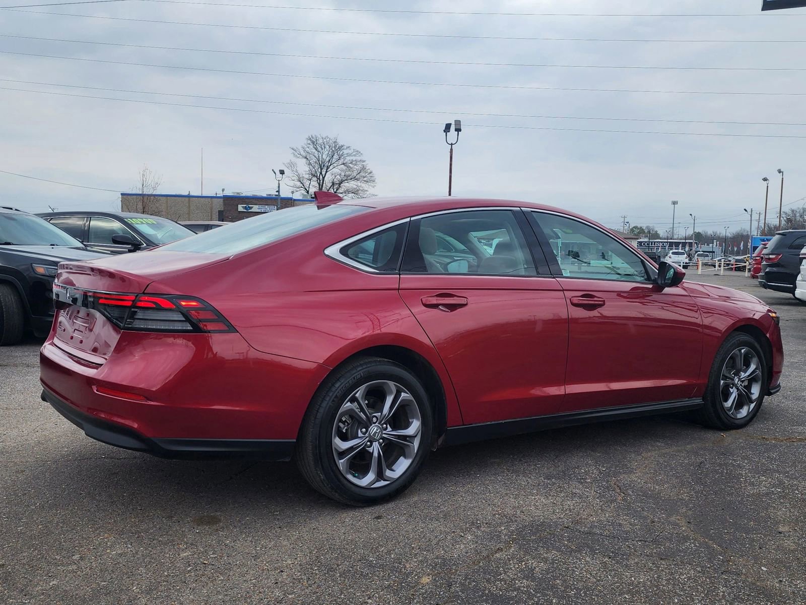 Used 2024 Honda Accord EX image 12