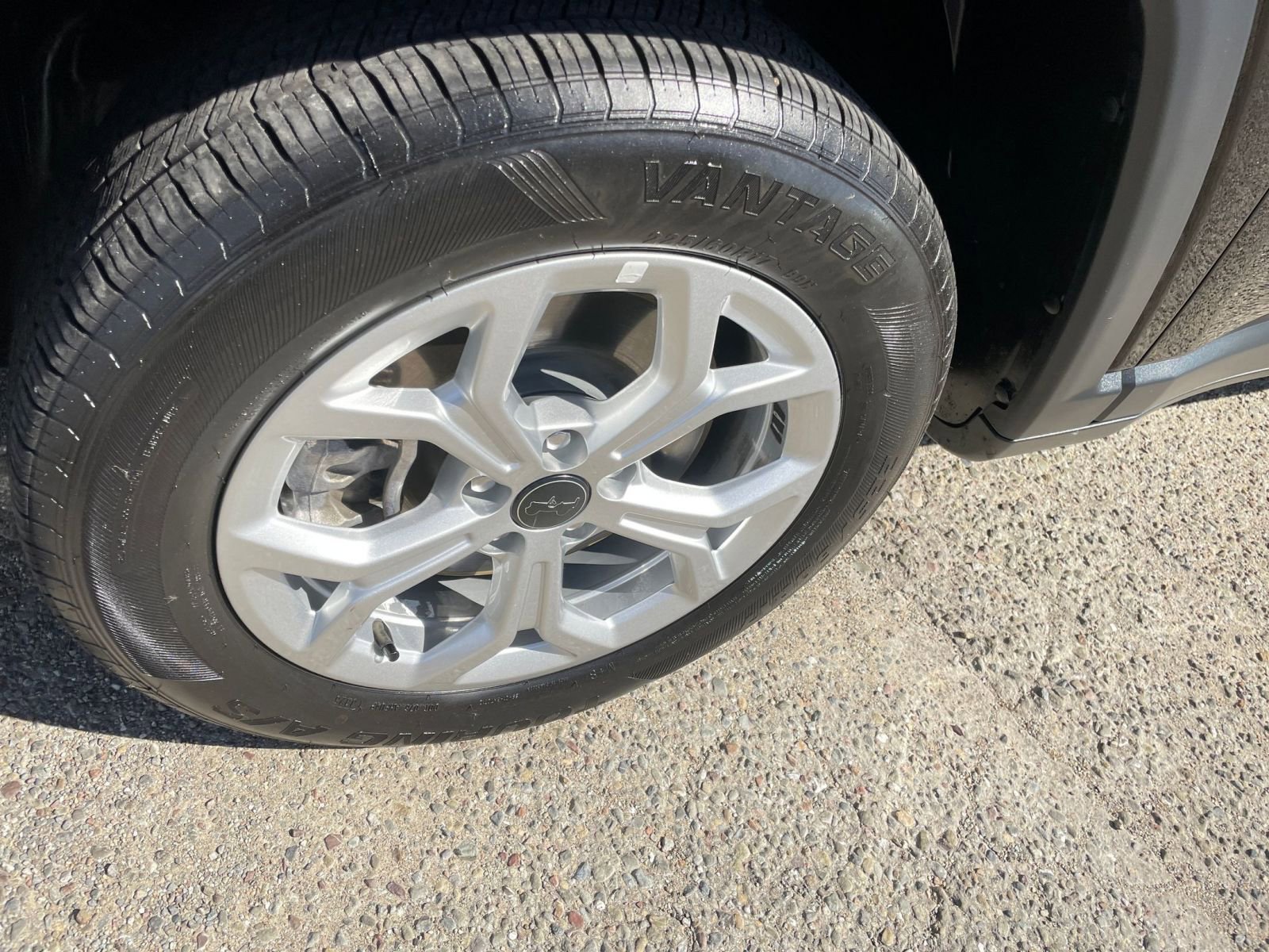 Used 2025 Jeep Compass Latitude image 30