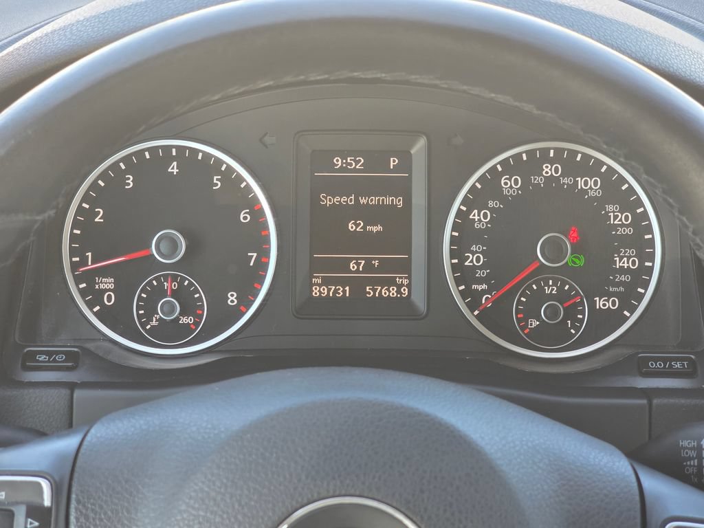Used 2017 Volkswagen Tiguan S FWD image 18