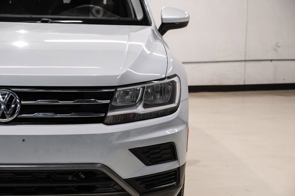 Used 2018 Volkswagen Tiguan S image 41