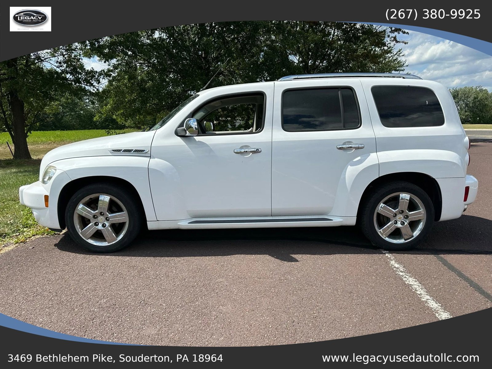 Used 2010 Chevrolet HHR LT w/ LT Preferred Equipment Group image 3