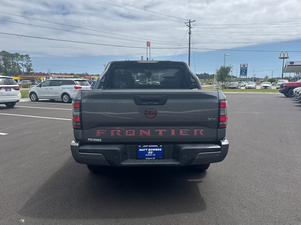 Used 2022 Nissan Frontier SV w/ Technology Package RWD image 4