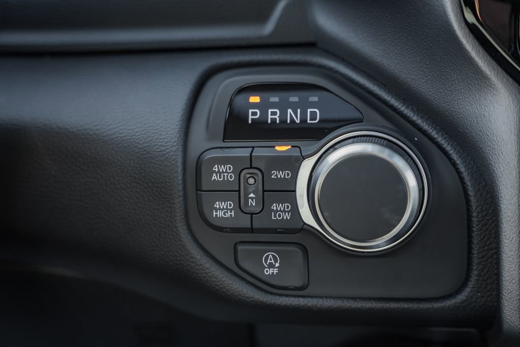 New 2026 RAM 1500 4x4 Crew Cab image 27