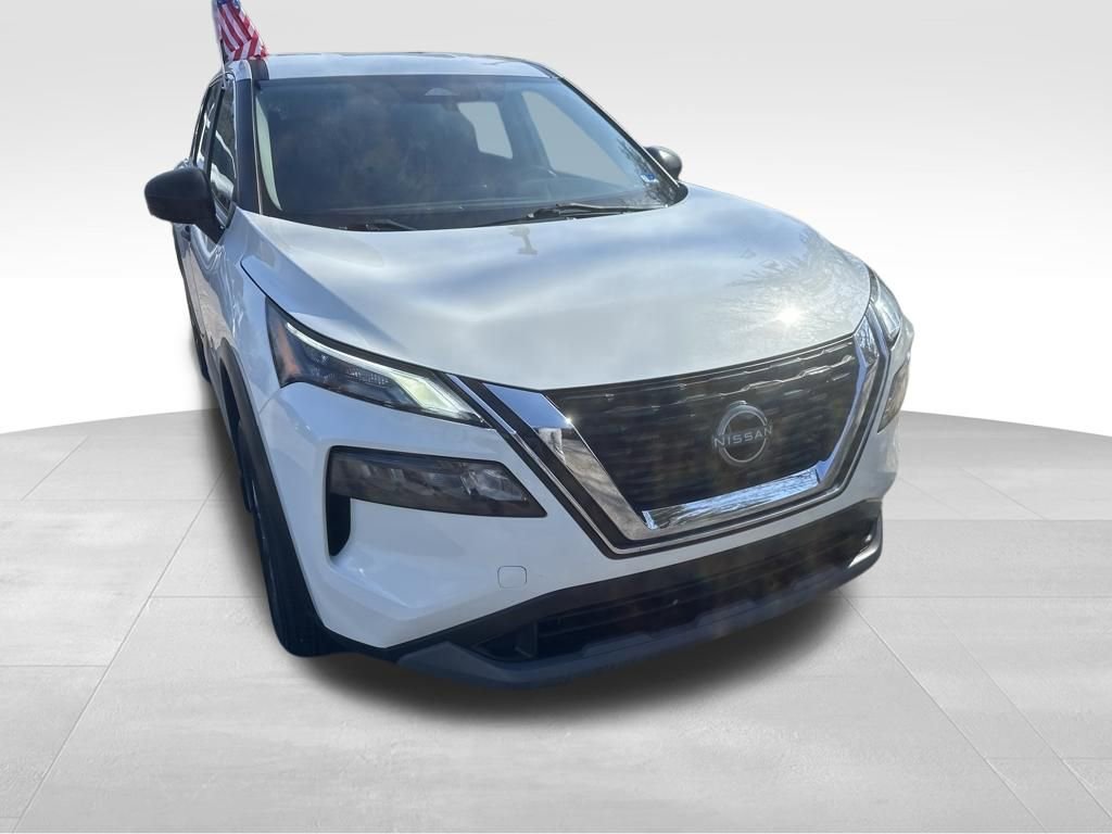 Used 2023 Nissan Rogue S image 31