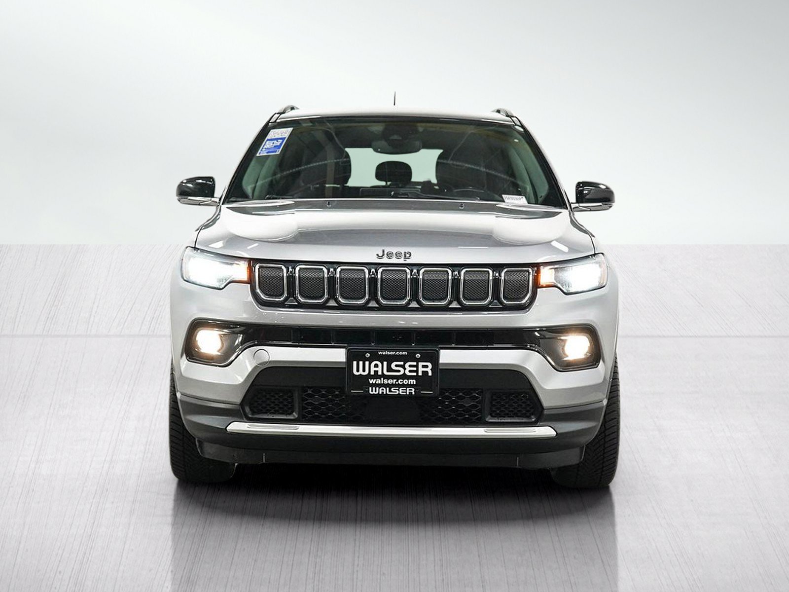 Used 2022 Jeep Compass Limited AWD/4WD image 8