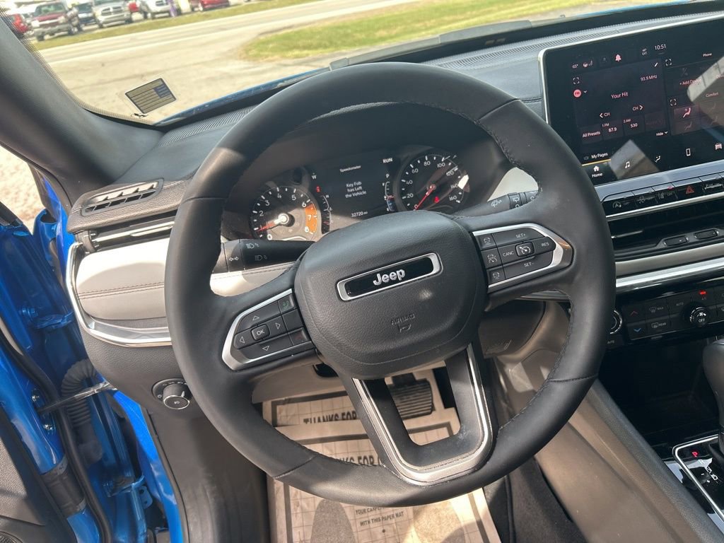 Used 2024 Jeep Compass Limited AWD/4WD image 19