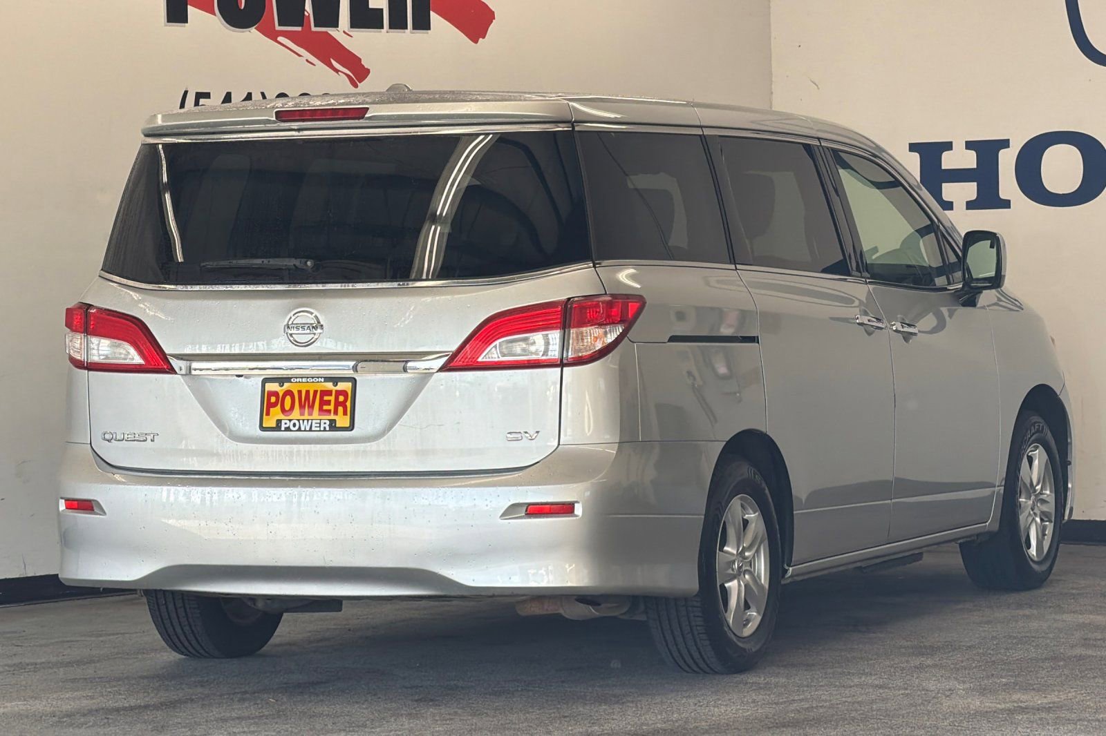 Used 2015 Nissan Quest SV image 3