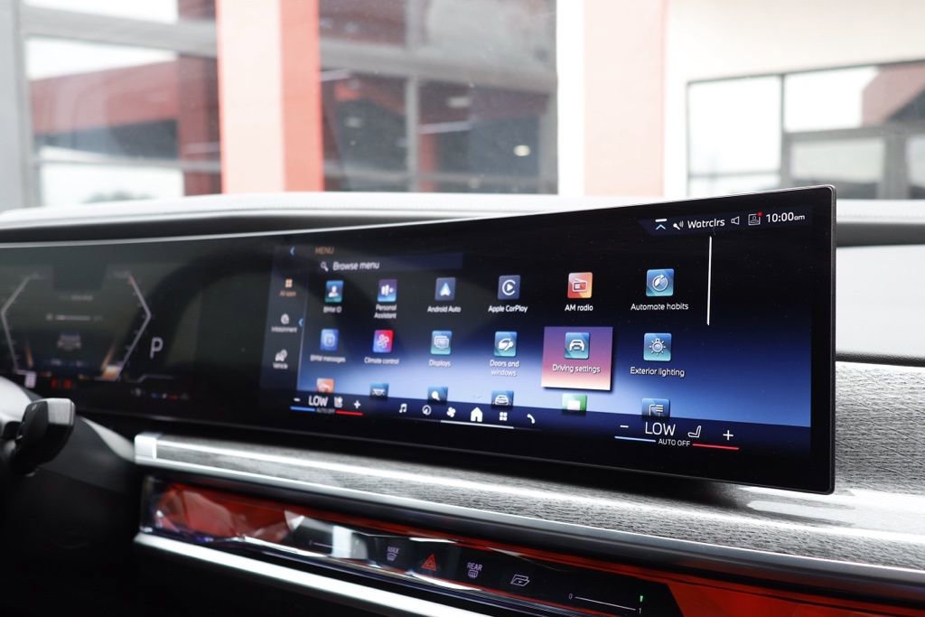 Used 2023 BMW 740i RWD image 31