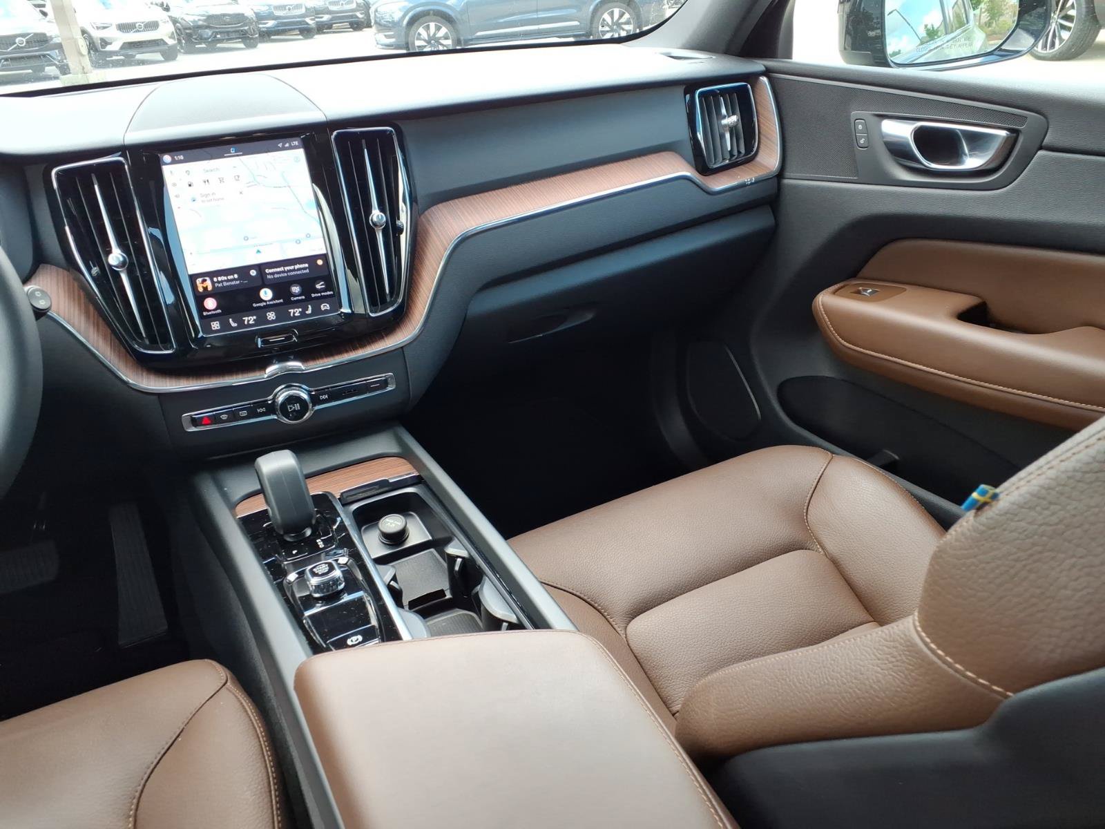 Certified 2024 Volvo XC60 B5 Plus AWD/4WD image 13