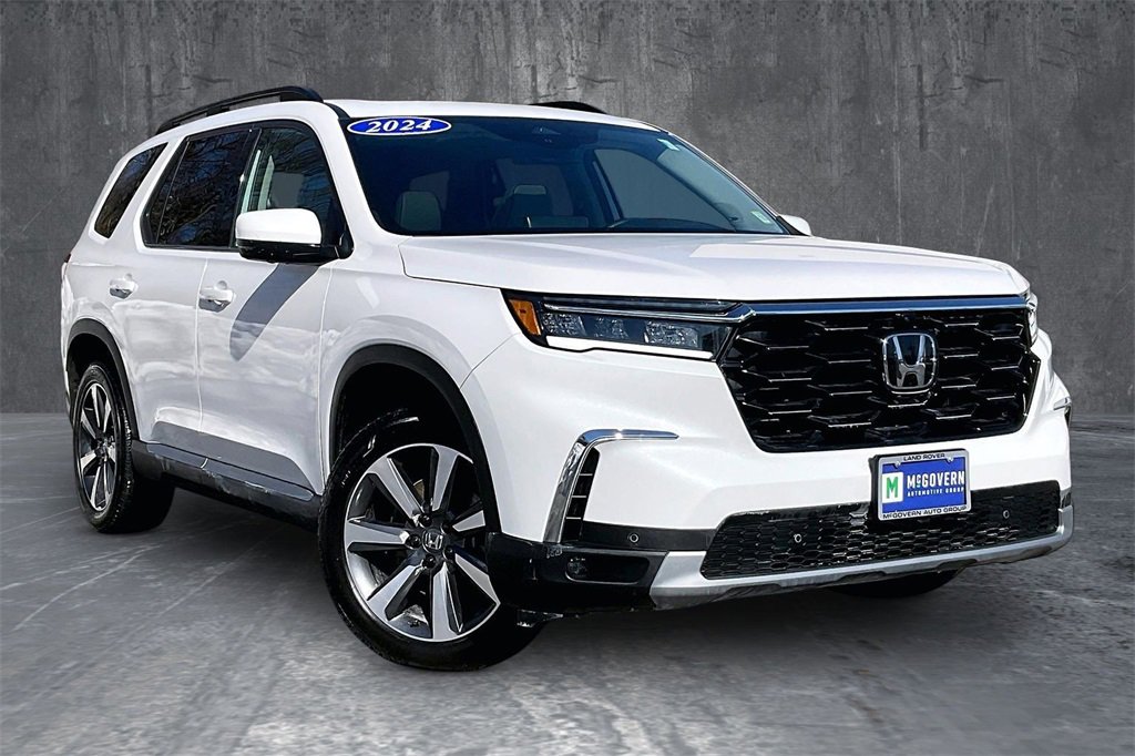 Used 2024 Honda Pilot Elite image 3