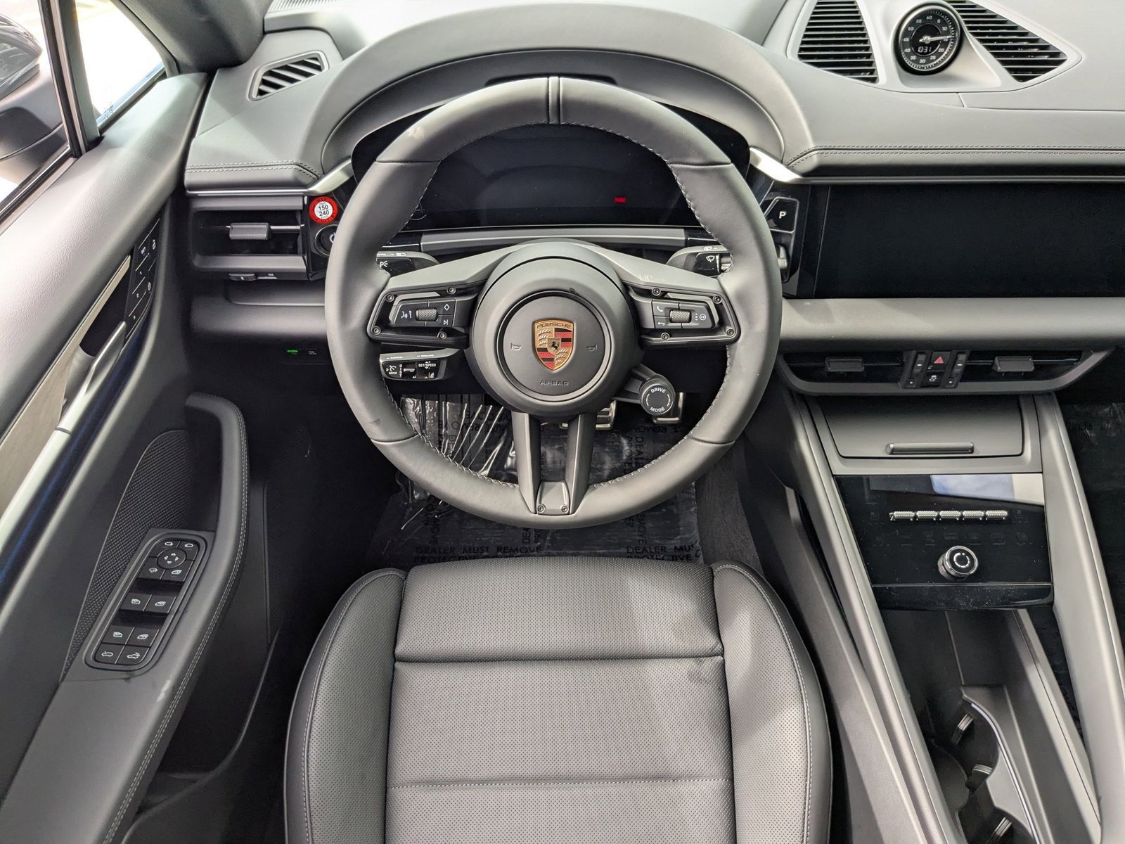 New 2025 Porsche Macan 4S Electric image 16