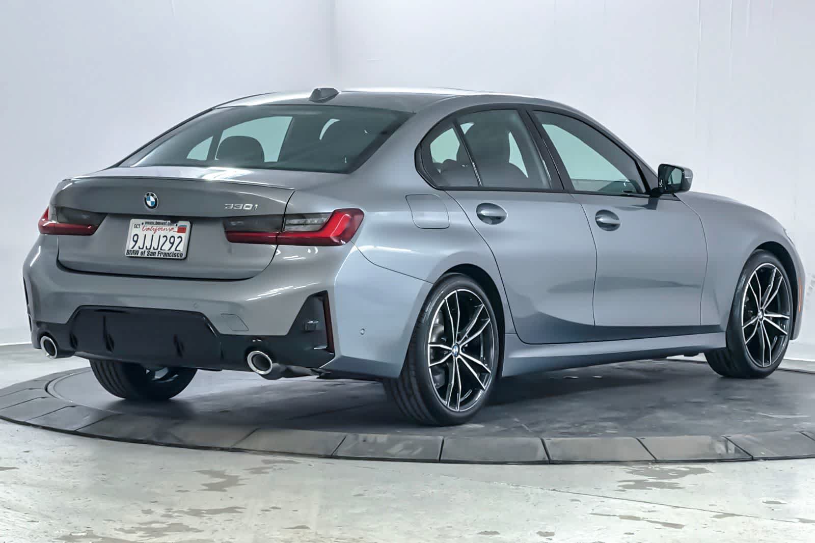 Used 2024 BMW 330i Sedan w/ M Sport Package RWD image 2