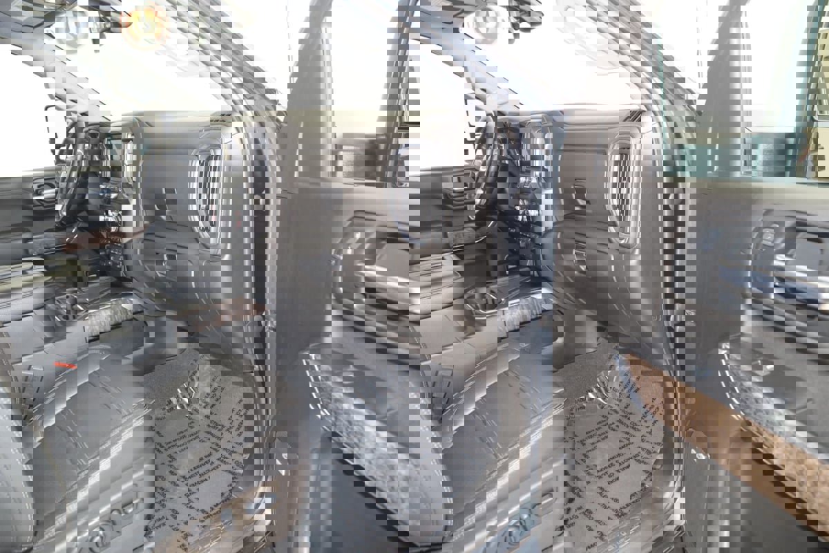 Used 2022 GMC Sierra 2500 Denali w/ Snow Plow Prep/Camper Package image 43