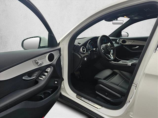 Used 2023 Mercedes-Benz GLC 300 4MATIC Coupe image 18