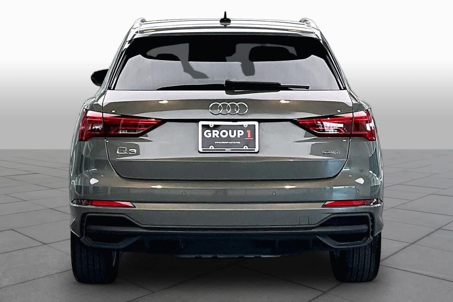 Used 2023 Audi Q3 2.0T Premium w/ Convenience Package AWD/4WD image 5