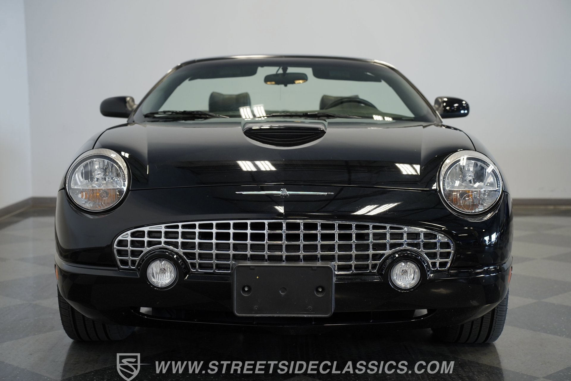 Used 2003 Ford Thunderbird RWD image 17