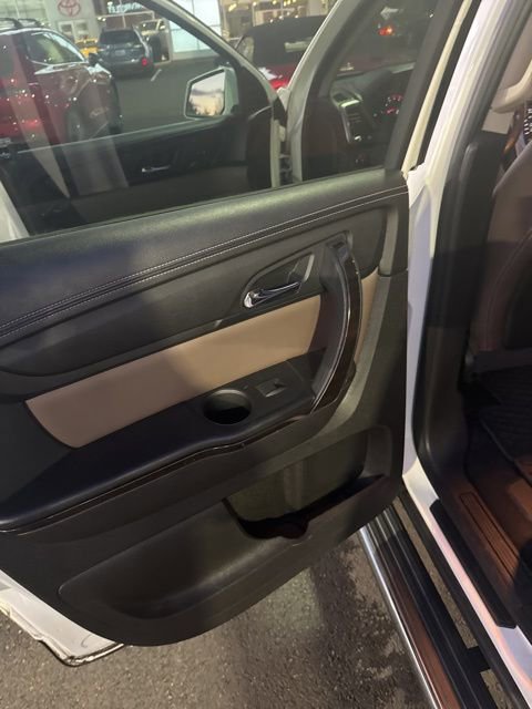 Used 2015 GMC Acadia SLT image 10