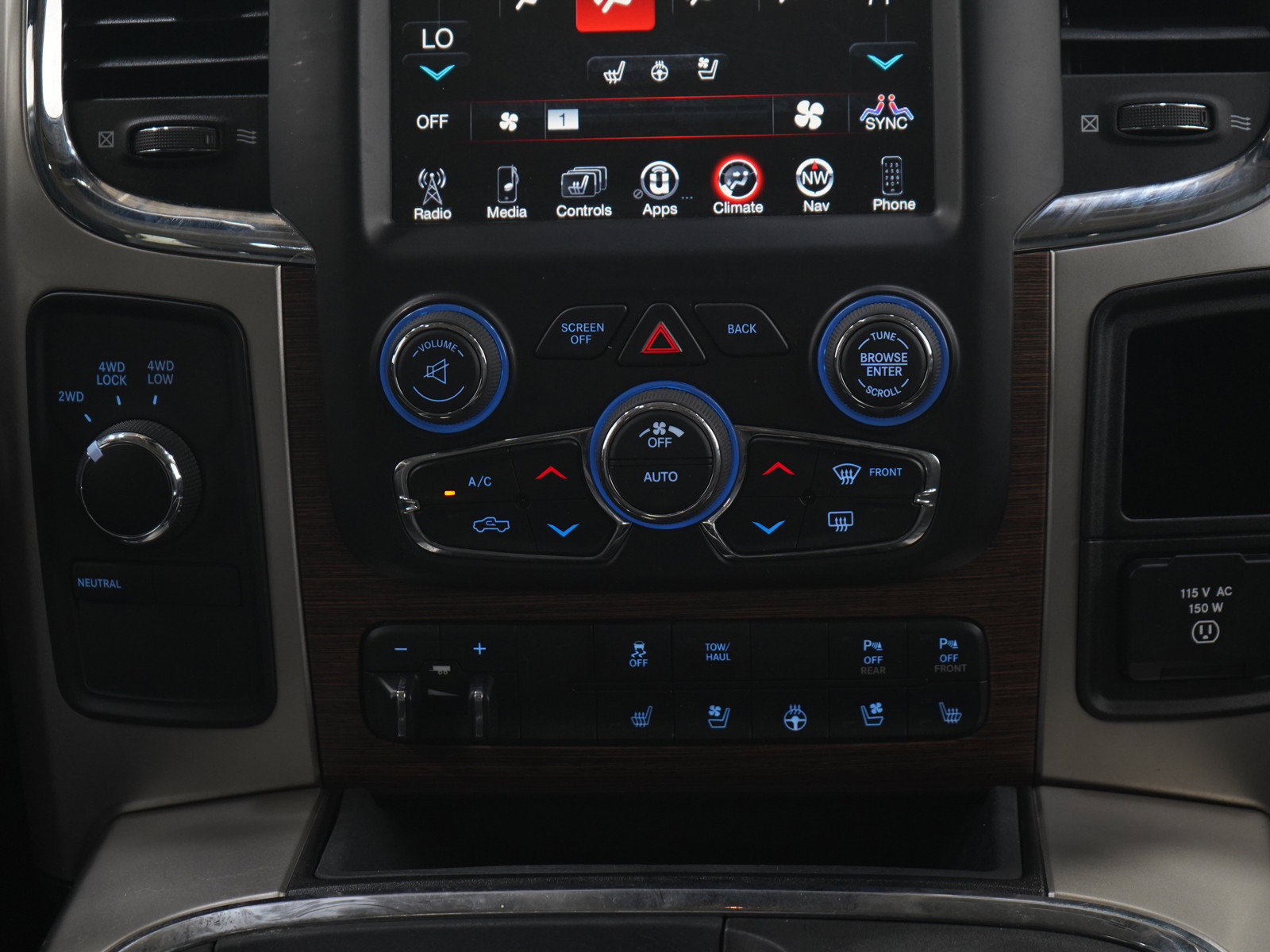 Used 2017 RAM 2500 Laramie w/ Sport Appearance Group AWD/4WD image 16