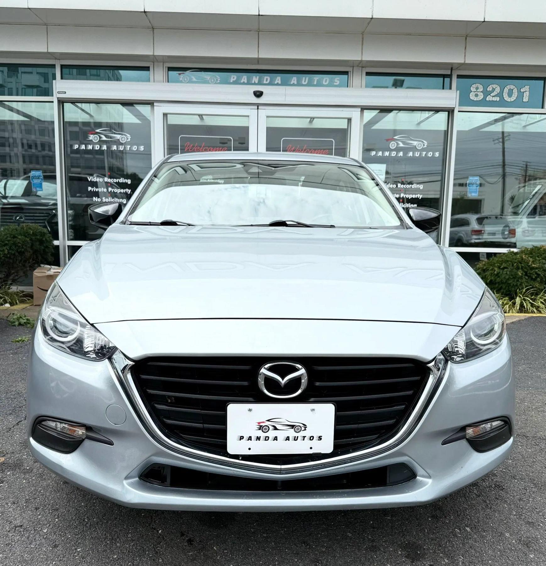 Used 2018 MAZDA MAZDA3 Sport w/ Preferred Equipment Package FWD image 2